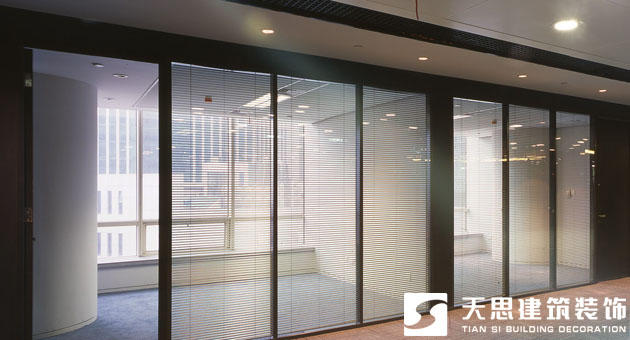 <a href=http://www.monolithvip.com/ target=_blank class=infotextkey>合肥辦公室裝修</a>玻璃